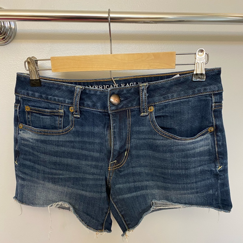 AE shortie shorts
